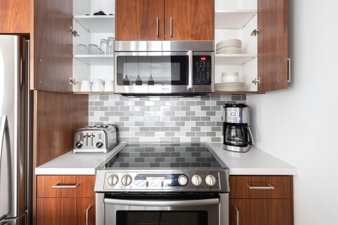 Downtown 1br W Wd Nr Metro Center Lax-373